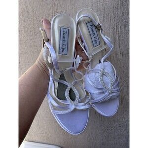 Women's Touchups Mindy White Dyeable Crystal Wedding Bridal Shoes Heels  7.5 $71